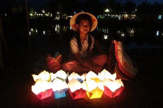 Lantern Girl