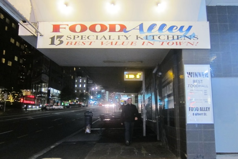 NZ---Auckland-Hotel-and-Food-Alley-0[37]