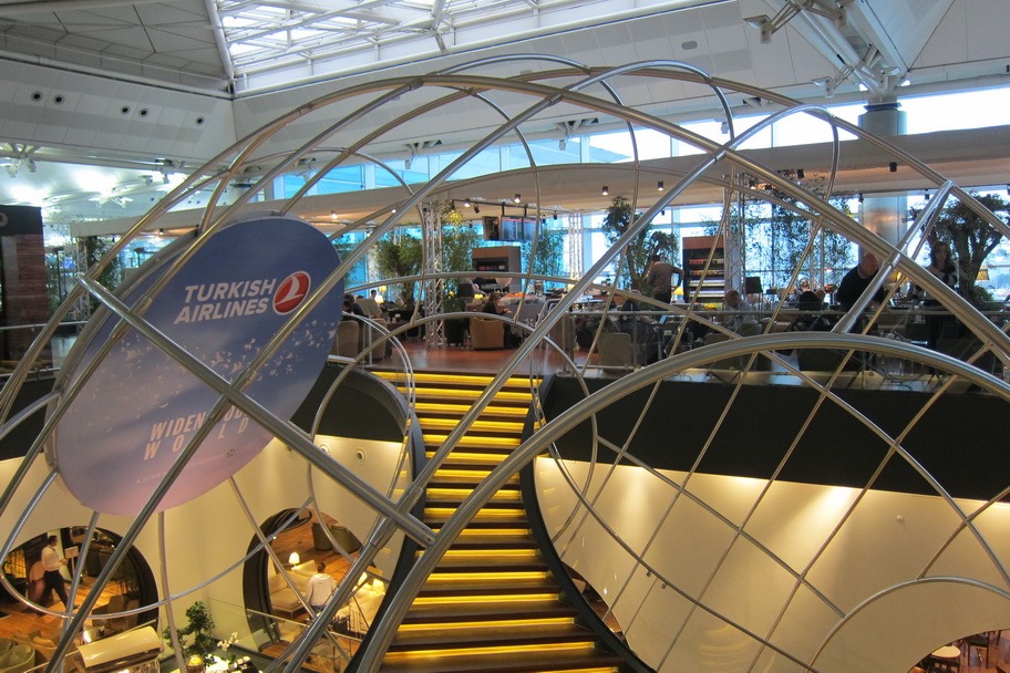 Lounge Deathmatch 010