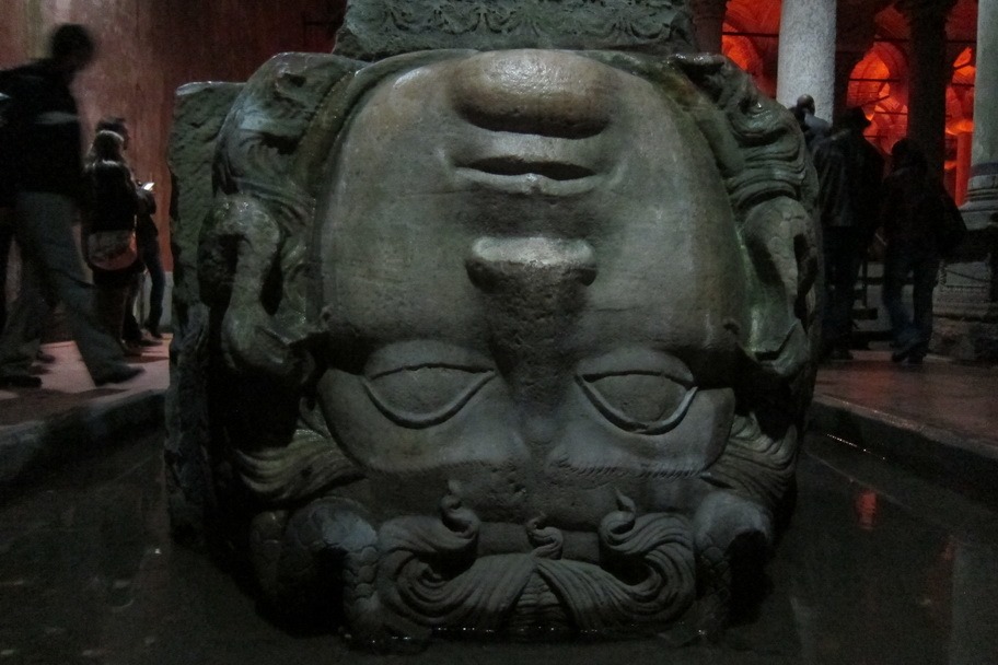 Topkapi Palace and Basilica Cistern 034